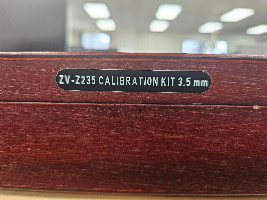 ZV-Z270 Network Analyzer Calibration Kit (50 OHM) Rohde & Schwarz