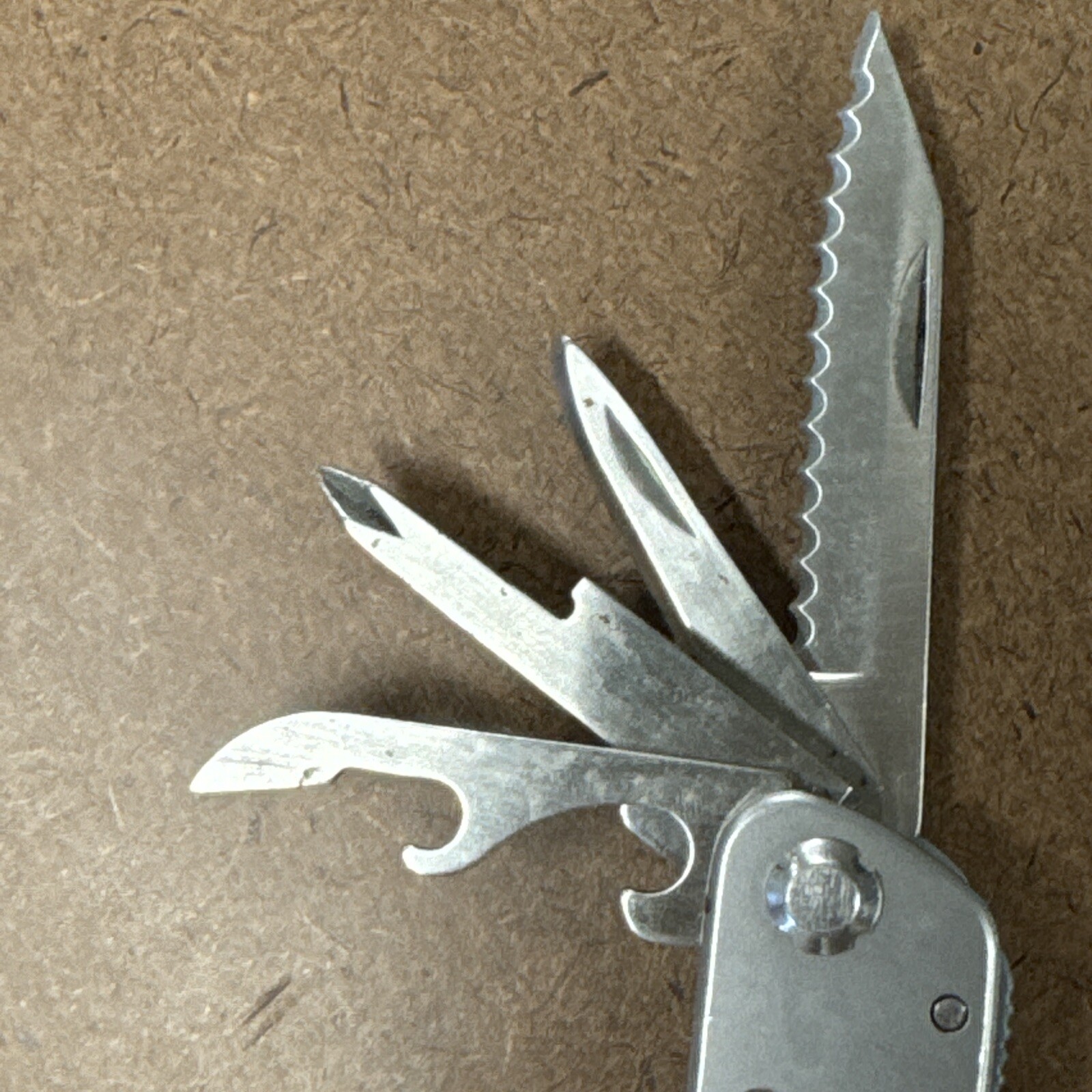 Winchester Winframe Butterfly Opening 12 In 1 Multitool W/ Sheath & Bit Set