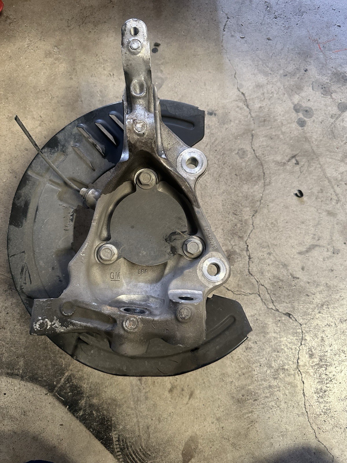 2016-2023 Chevy Camaro SS Front Right Passenger Side Spindle Knuckle Hub OEM 20k