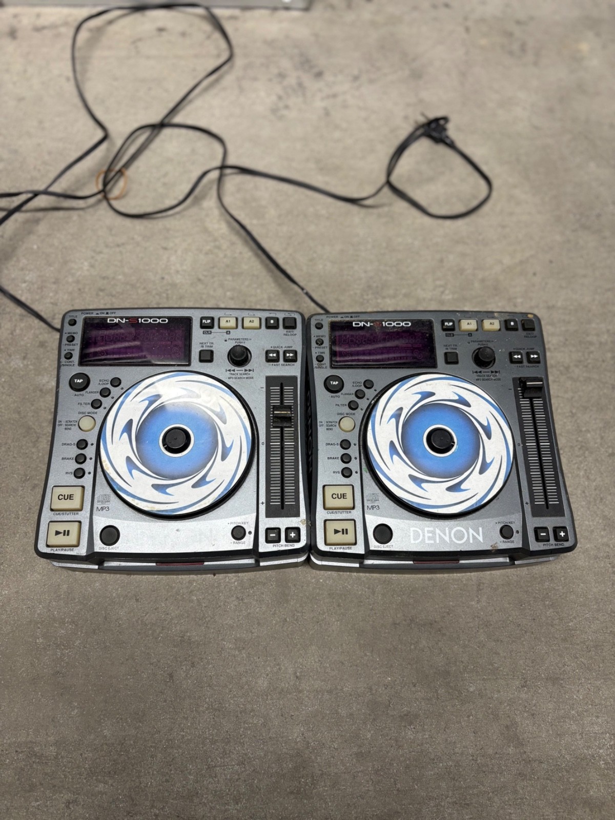 Denon Dn-s1000 Tabletop DJ Cd/MP3 Player