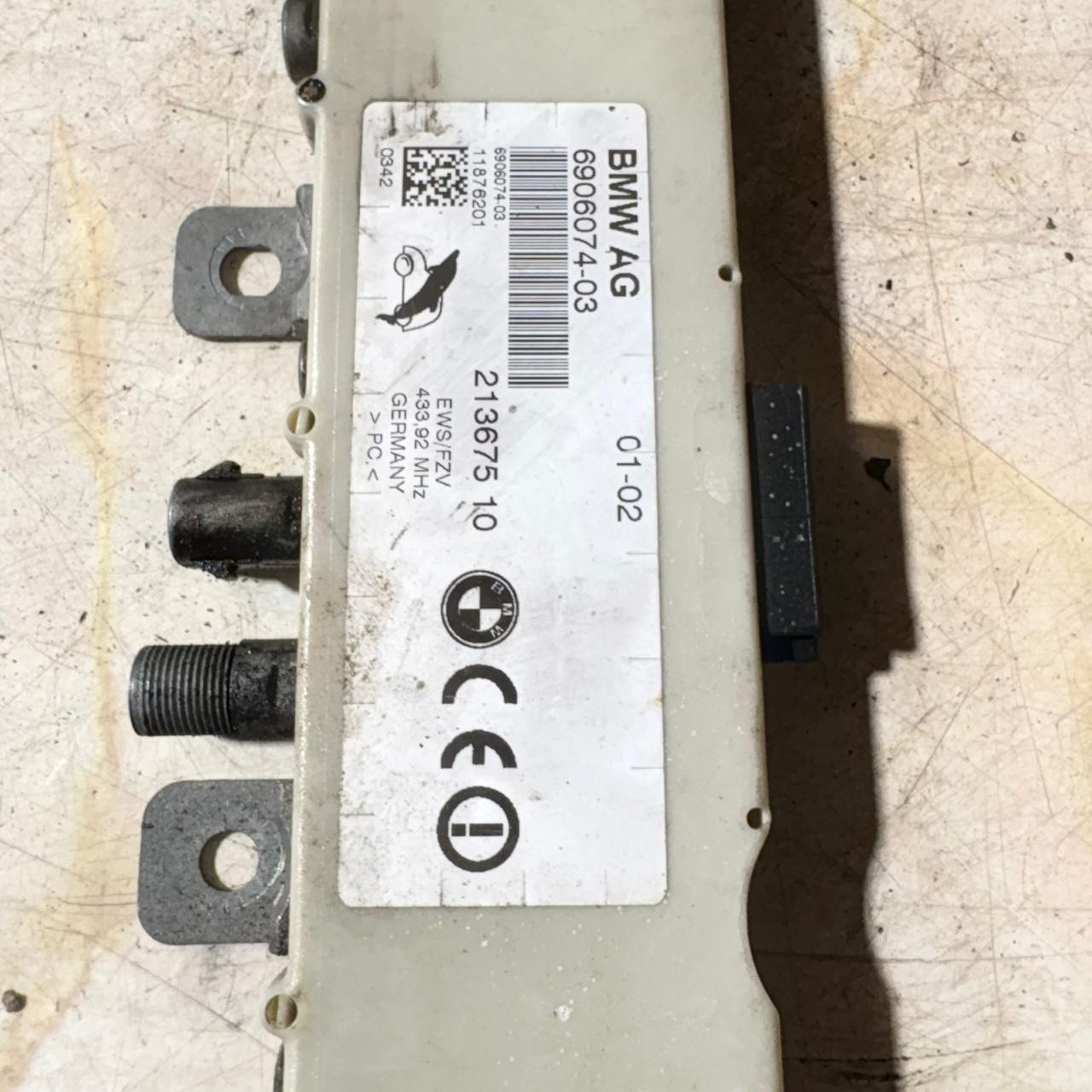 BMW E46 1998-06 ANTENNA MODULE UNIT 6906074-03