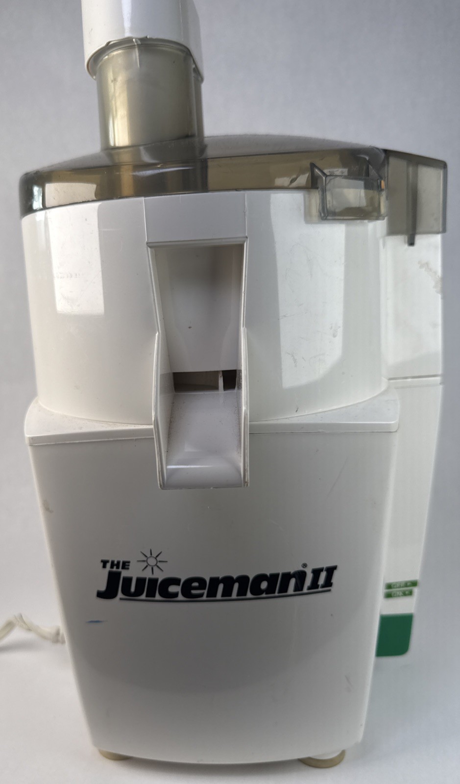 The Juiceman II Classic Professional Fruit and Vegetable Juicer JM2 w/ Plunger