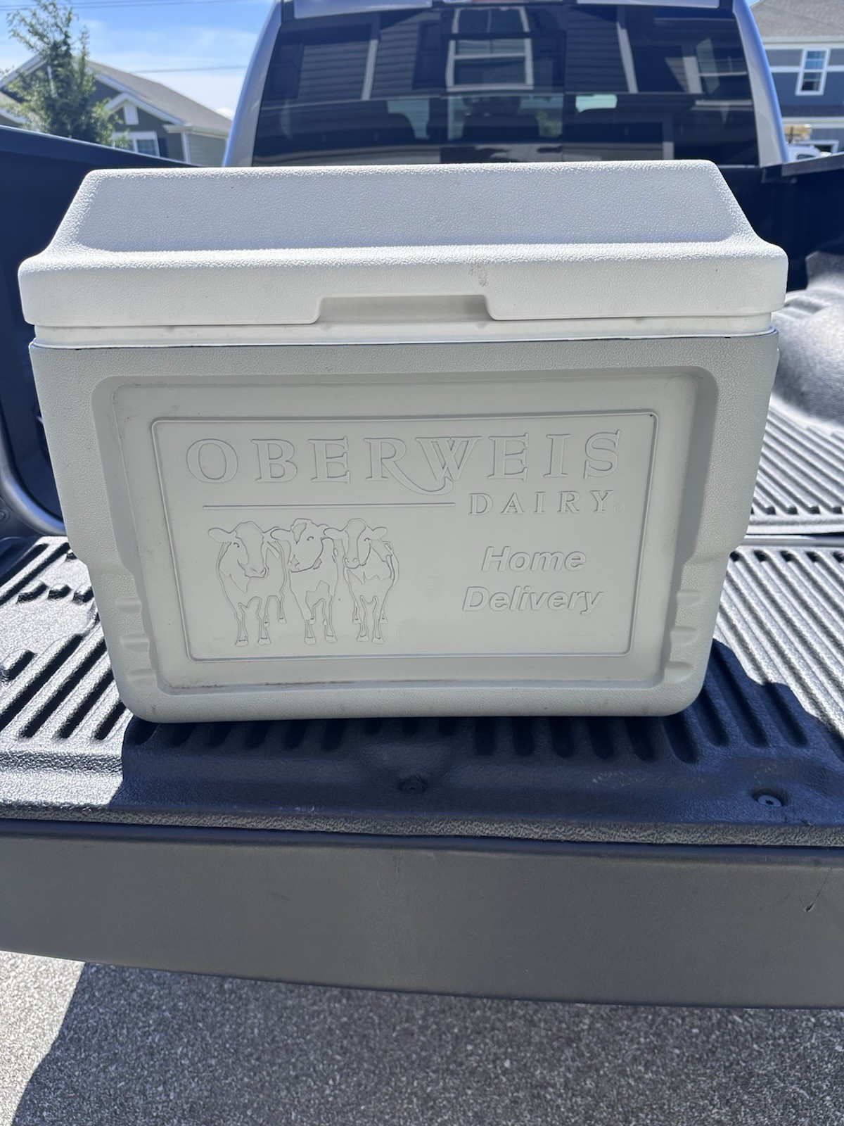 VINTAGE Coleman Oberweis Home Delivery Dairy Cooler - Great Condition
