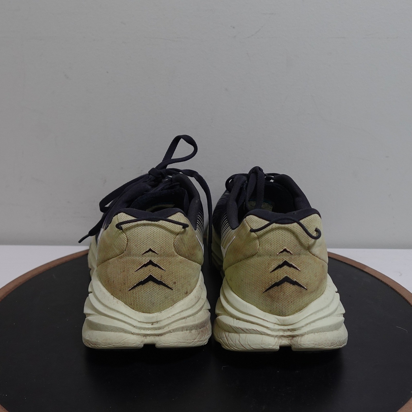 Hoka One One Rincon 3 Men 10.5D Lightweight Running Shoes Black Cream Training
