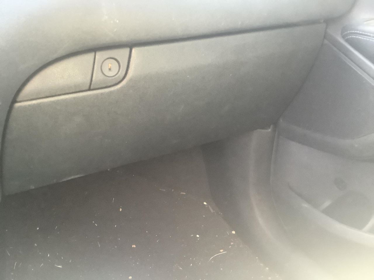 SORENTO   2019 Glove Box 4994914
