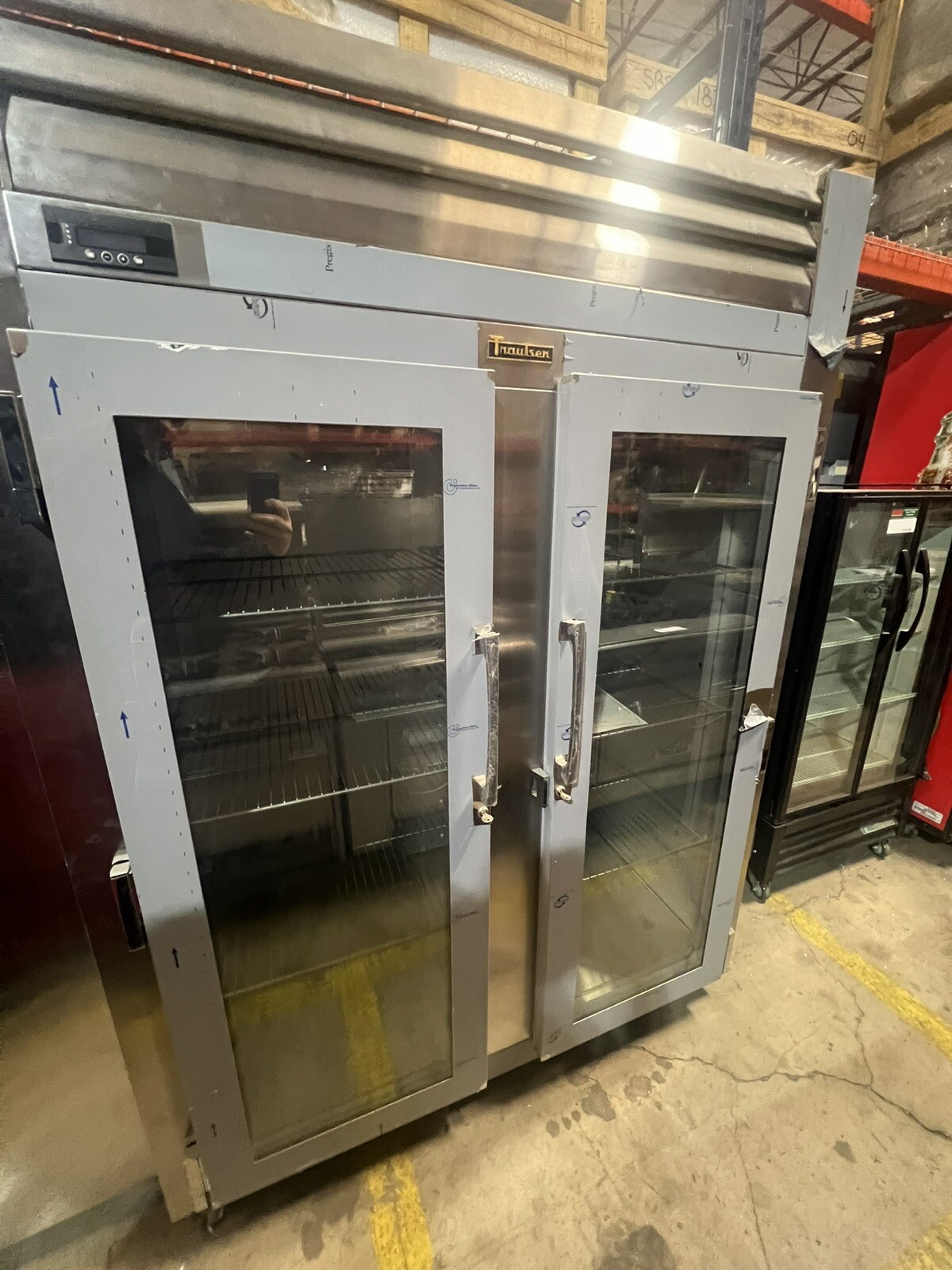 2 DOOR GLASS COOLER TRAULSEN REACH IN COOLER COMMERCIAL NEW OPEN BOX