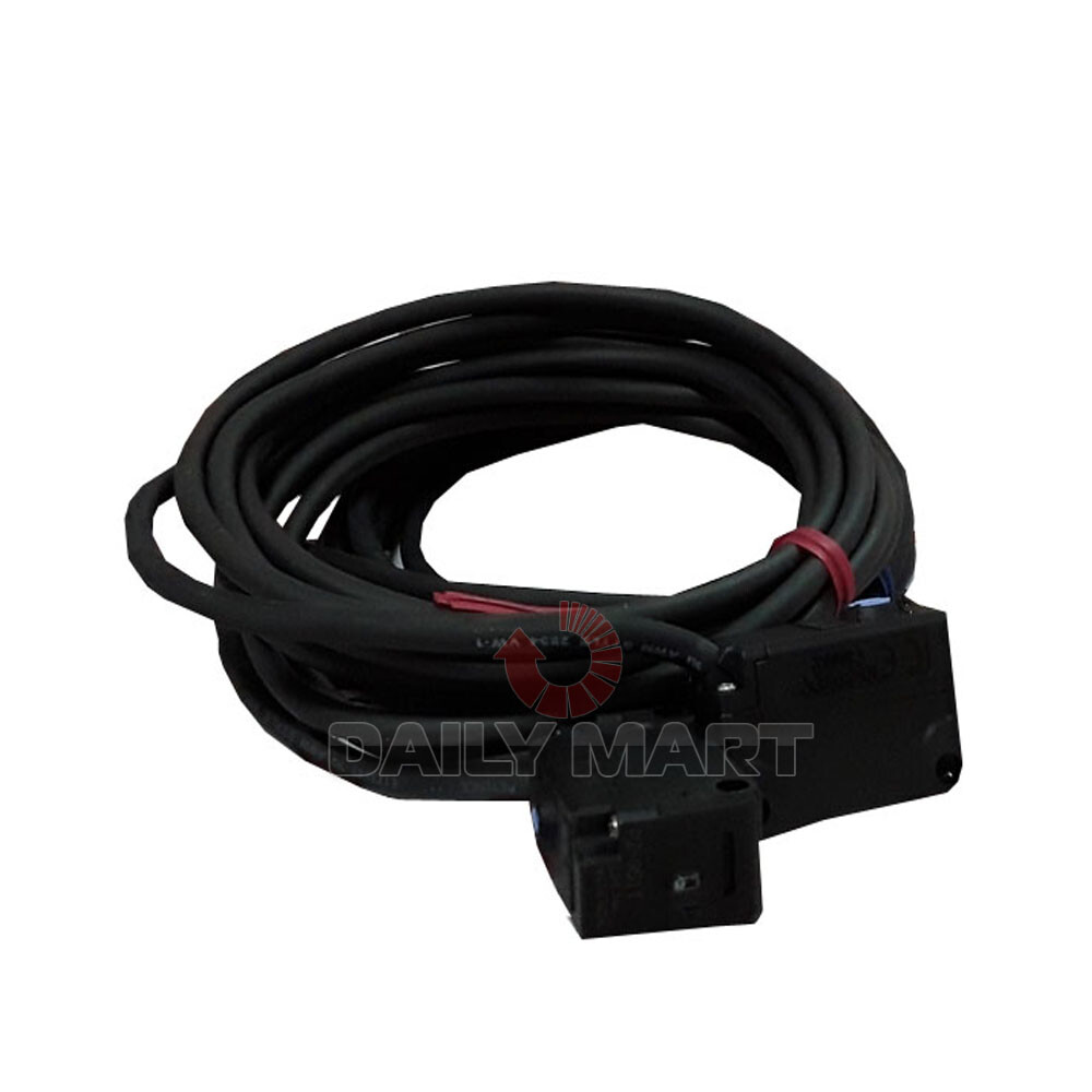 New In Box KEYENCE PZ-G51N Photoelectric Sensor Switch Amplifier