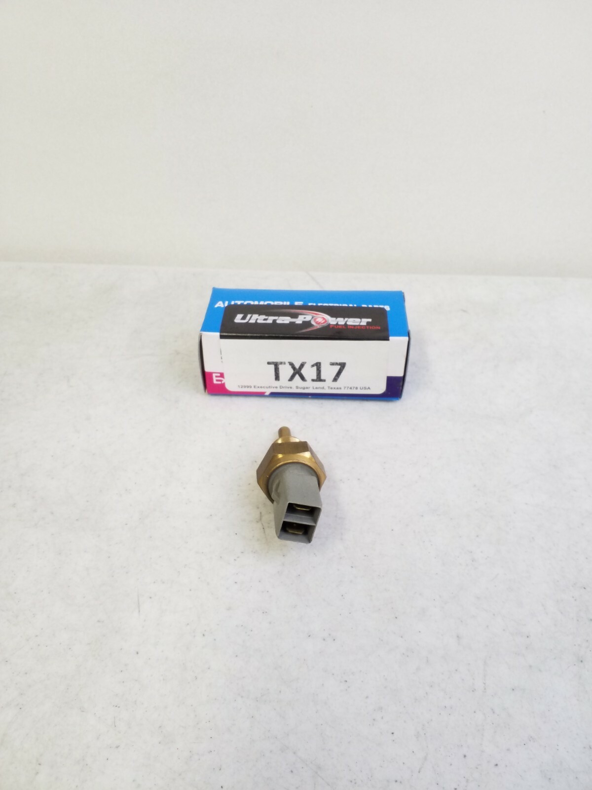 TX17 EXP Automobile Electrical Parts Engine Coolant Temperature Sensor