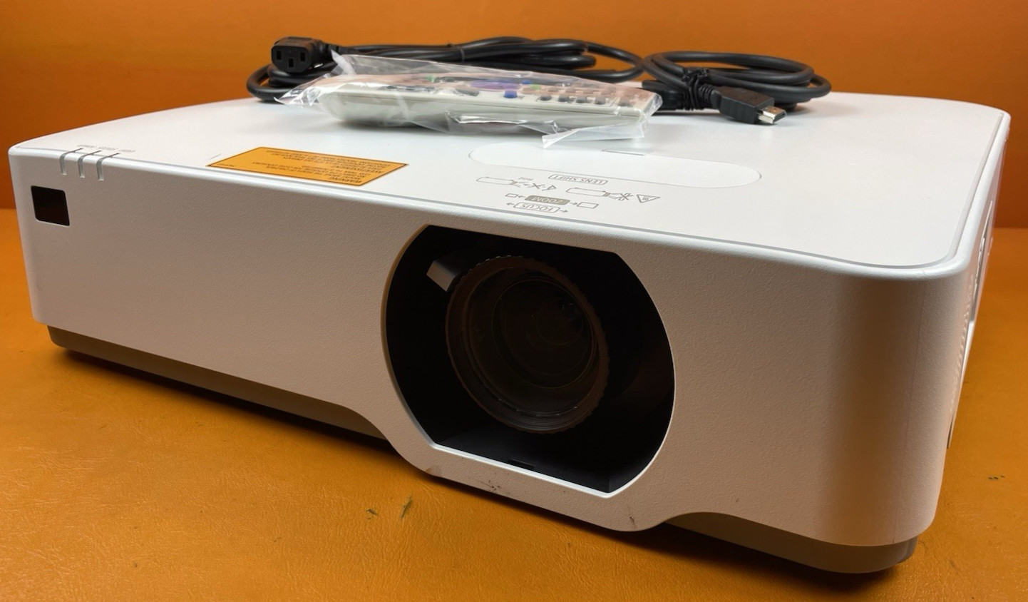 NEC NP-P547UL WUXGA LCD Laser Projector 5400 Lumens 1920x1200 16:10 146 Lamp Hrs