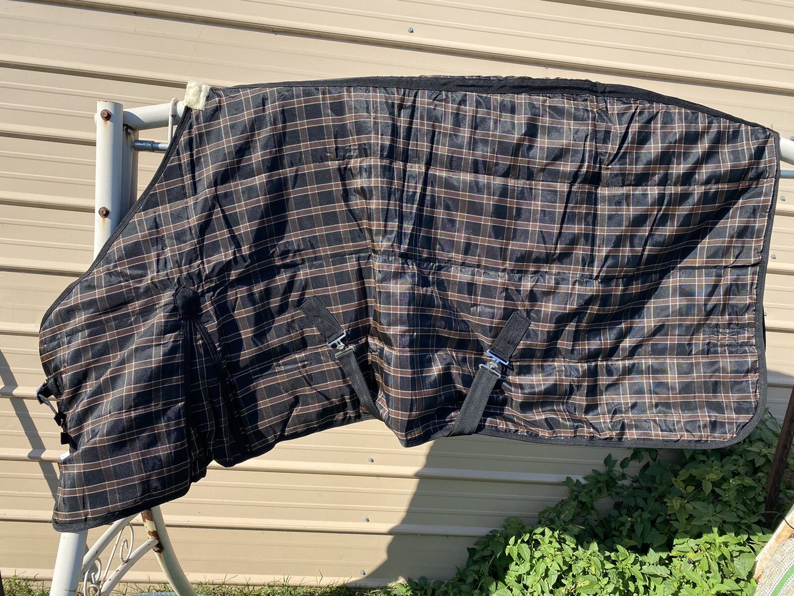 76” 1200 D Resistance black/brown plaid stable blanket