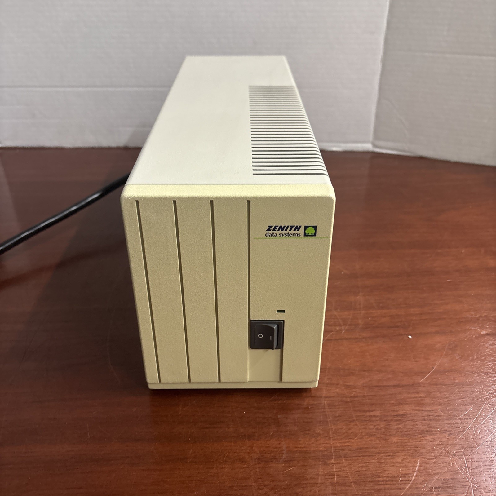 Zenith Data Systems***Turns On
