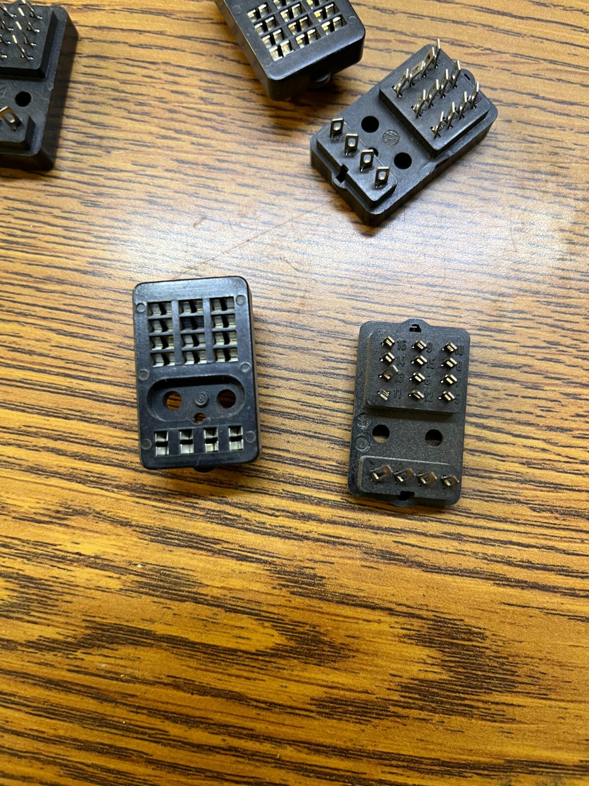 NTE R95-109 NTE 4PDT Relay Socket, Package of 5 pieces,