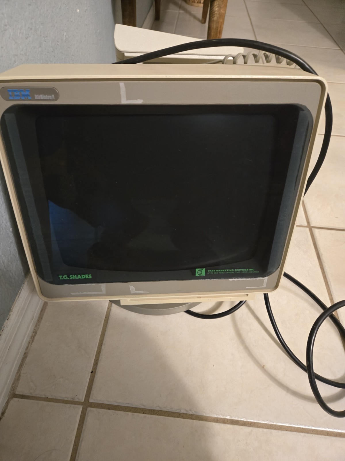 IBM InfoWindow II Vintage Desktop Computer Monitor Keyboard 07G8567/07G8611