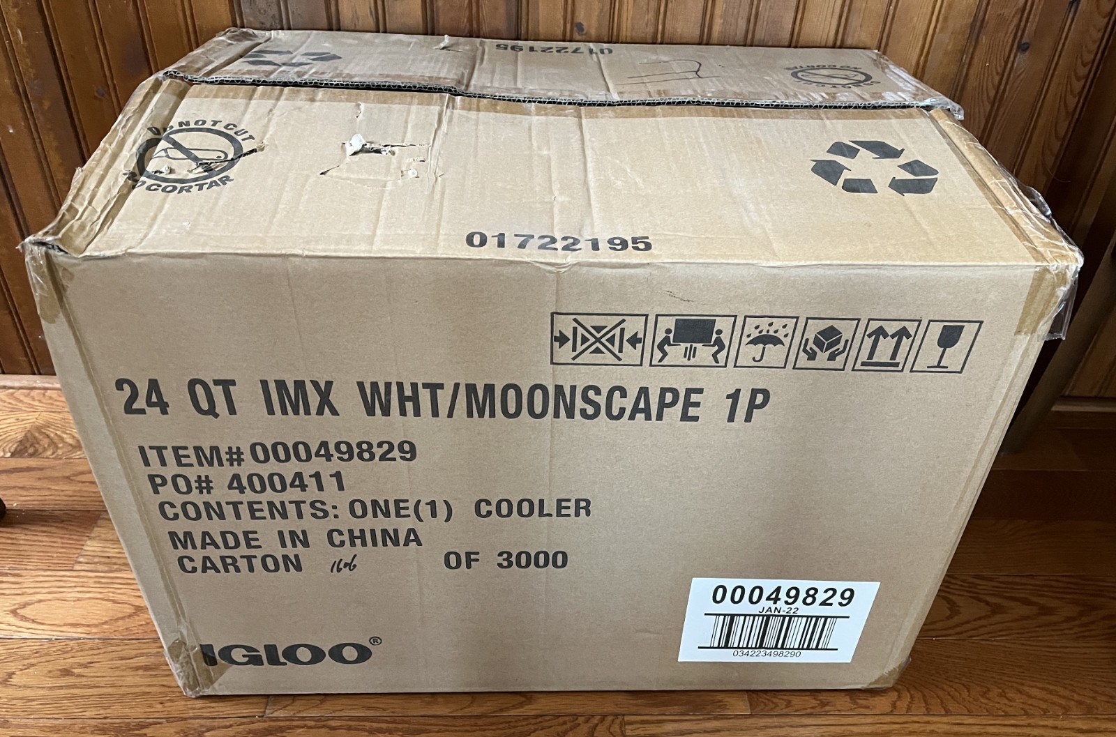 NEW IGLOO IMX 24 QT WHITE COOLER