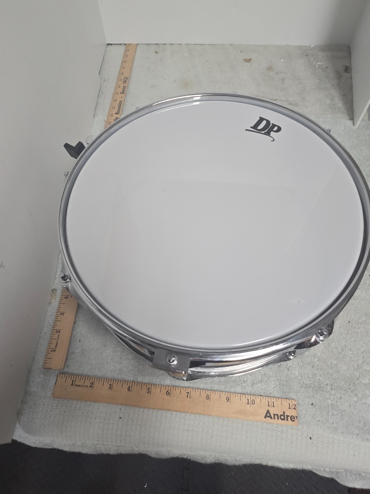 drum unbranded, head DP, 14" diameter, 6.25" height, with case