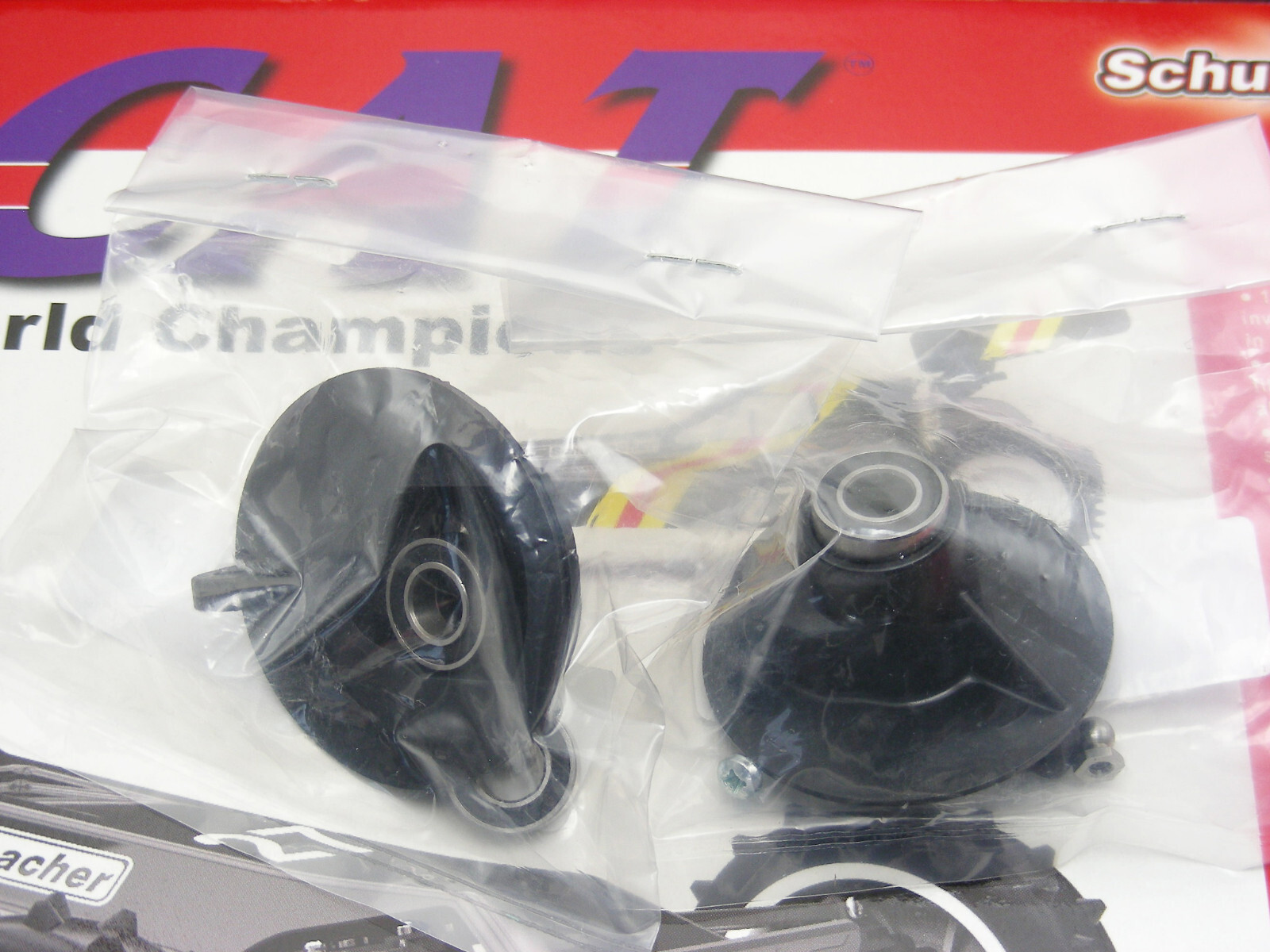 Schumacher 2018 TOP CAT CLASSIC Complete Rear Hub Carriers & Ball Bearing Set OS