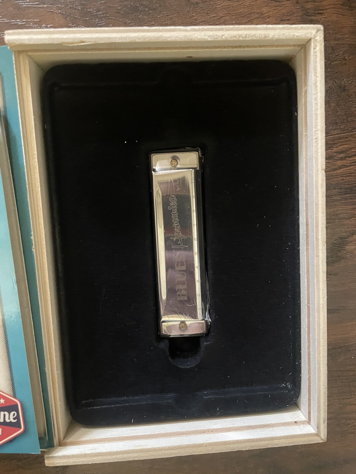 Learn Harmonica (Wooden Kit) - Hinkler