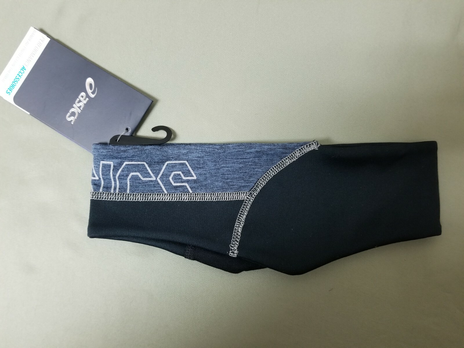 New Asics Thermal Ear Warmer Headband..