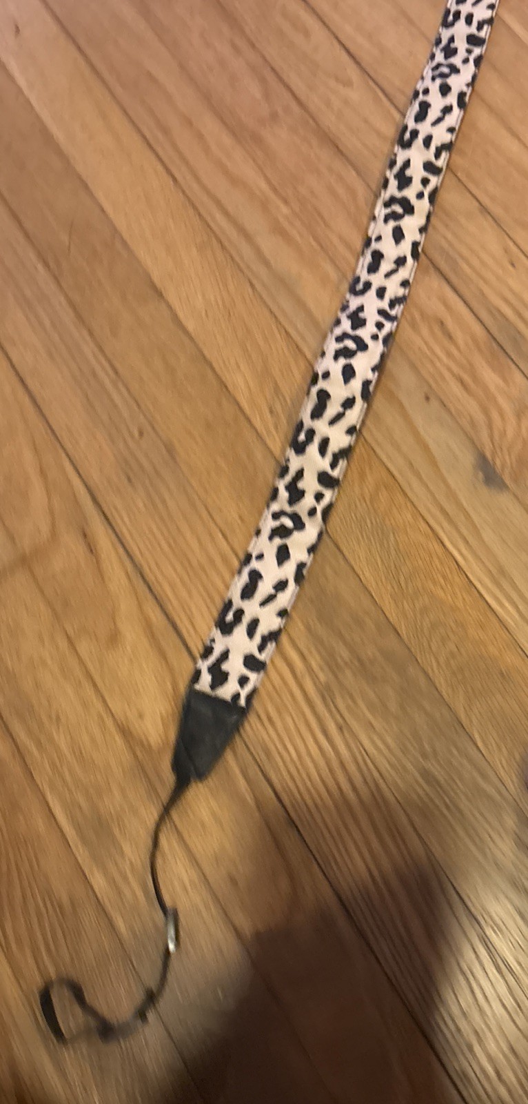 Violet Mae Camera Strap * Lite Tan / Pinkish w/ Leopard Animal Print *EX++