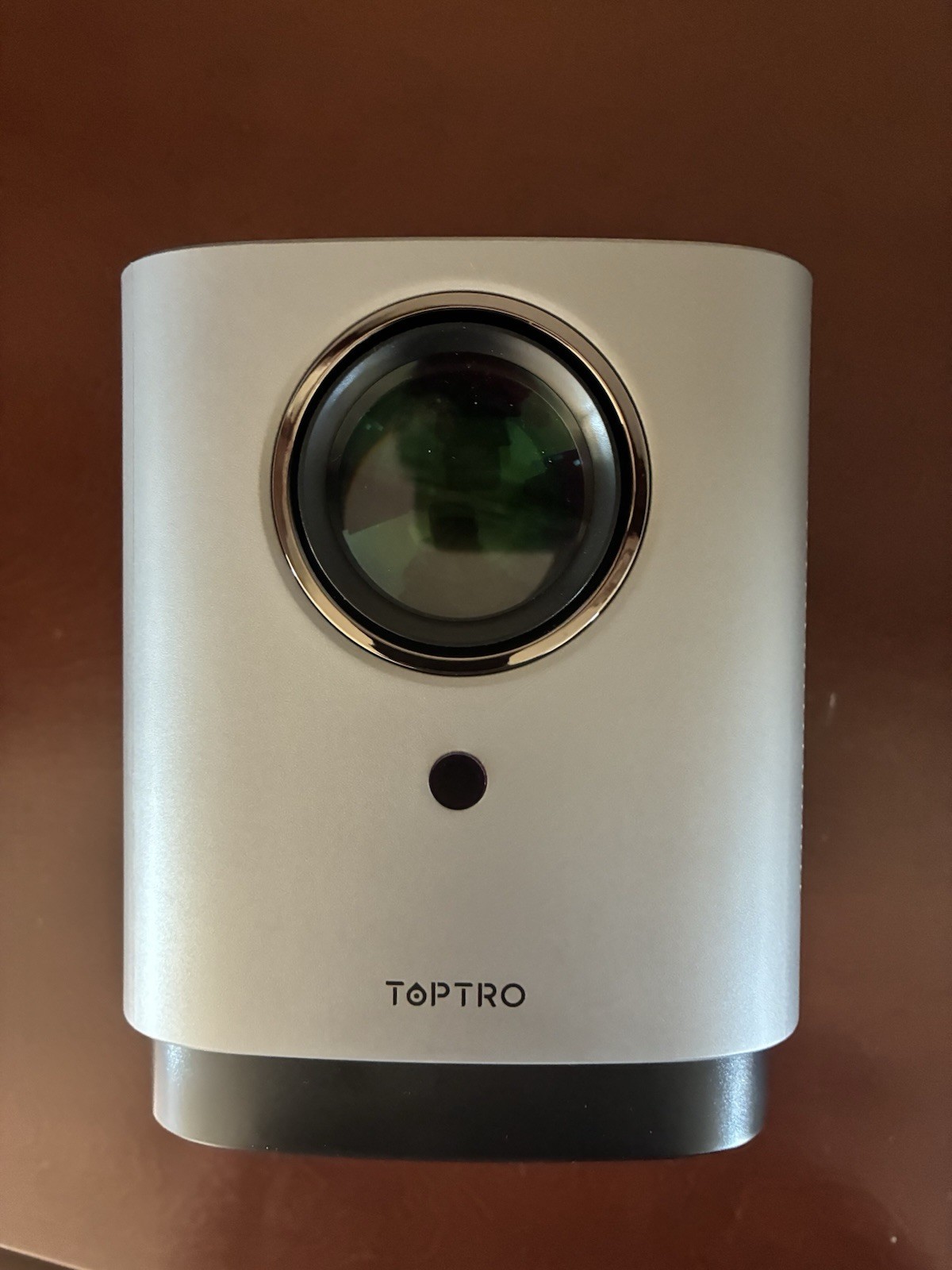 Toptro TR23 Portable Video Projector 5G WiFi, Bluetooth, 1080p