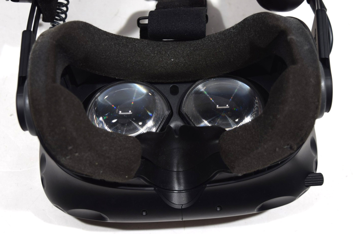 HTC Vive VR Headset Complete Set System Steam VR PC Virtual Reality