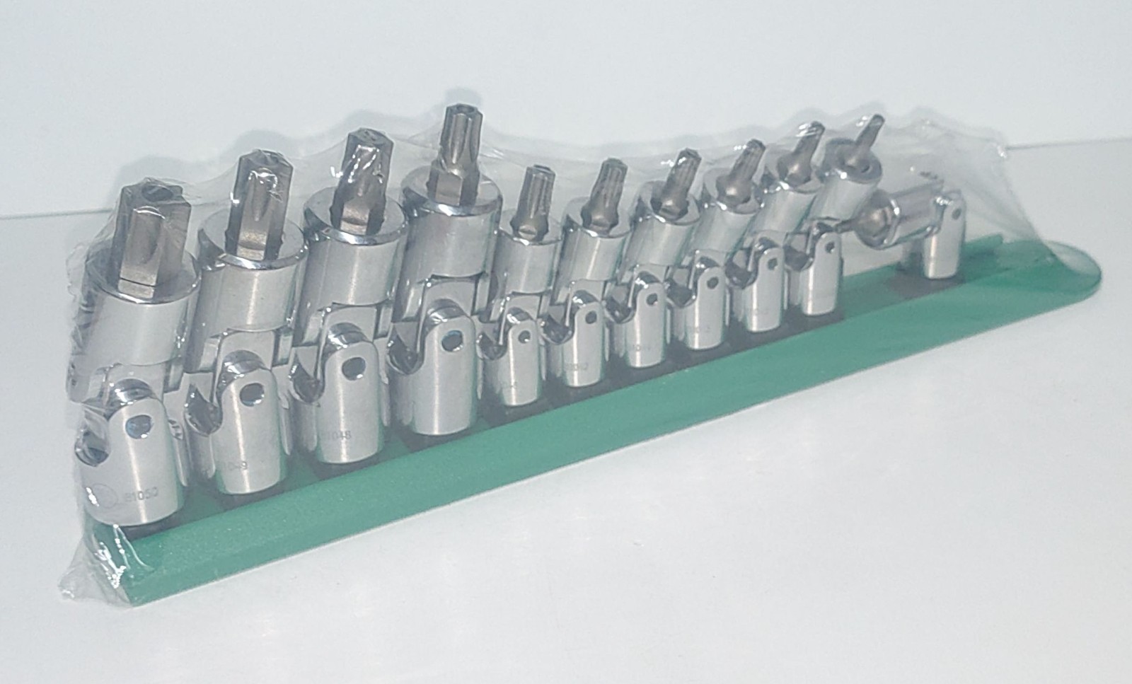 Gearwrench 11 pc 1/4" & 3/8" Drive Universal Tamper Proof Torx Bit Set 81052