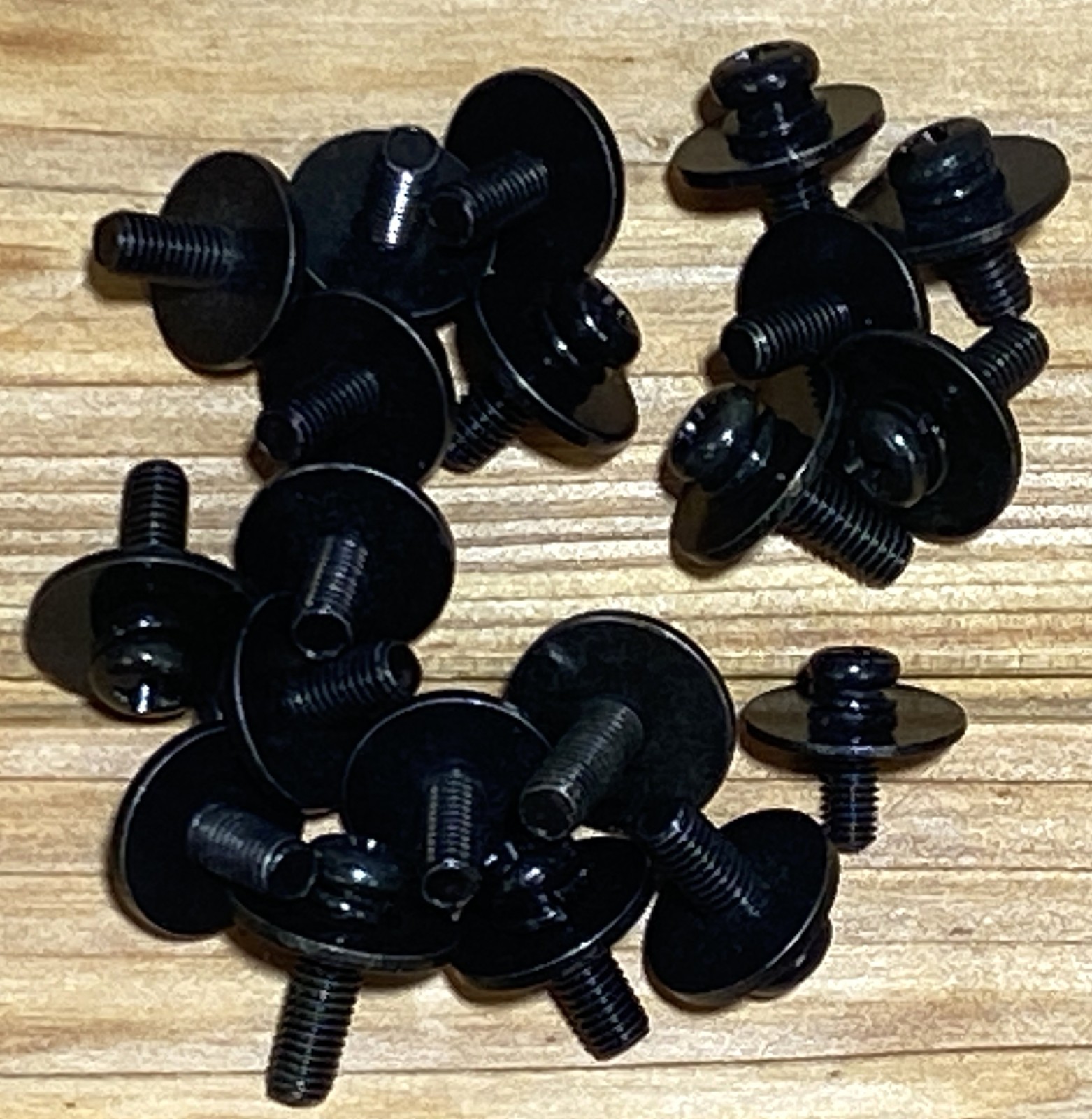 20 Black M5 Drum Lug Screws