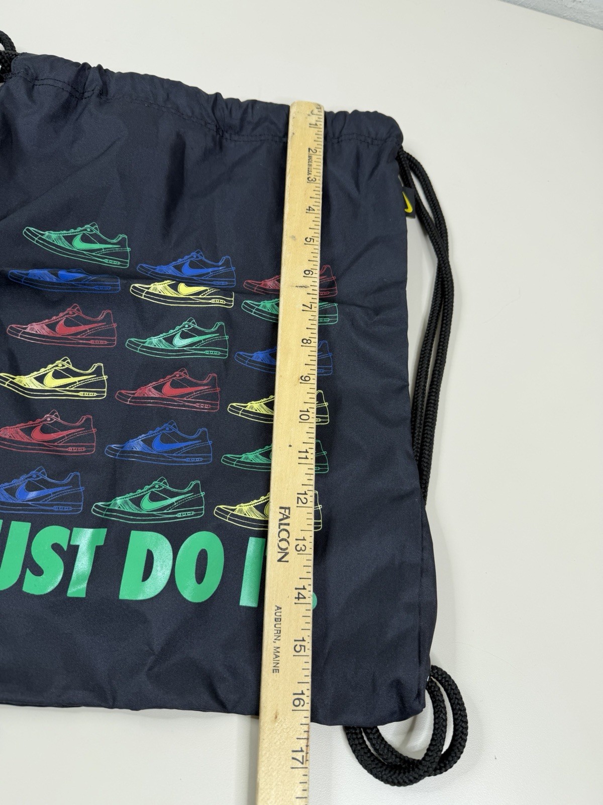 Nike Bag Drawstring Unisex 12x16 Cinch AF1 Just do it Sneaker Appears Unused EUC