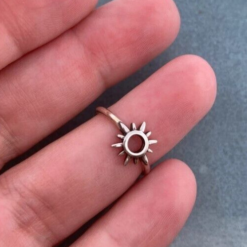 Solid Metal Attractive Women's Adjustable Sun Toe Ring White Gold Plated Silver
