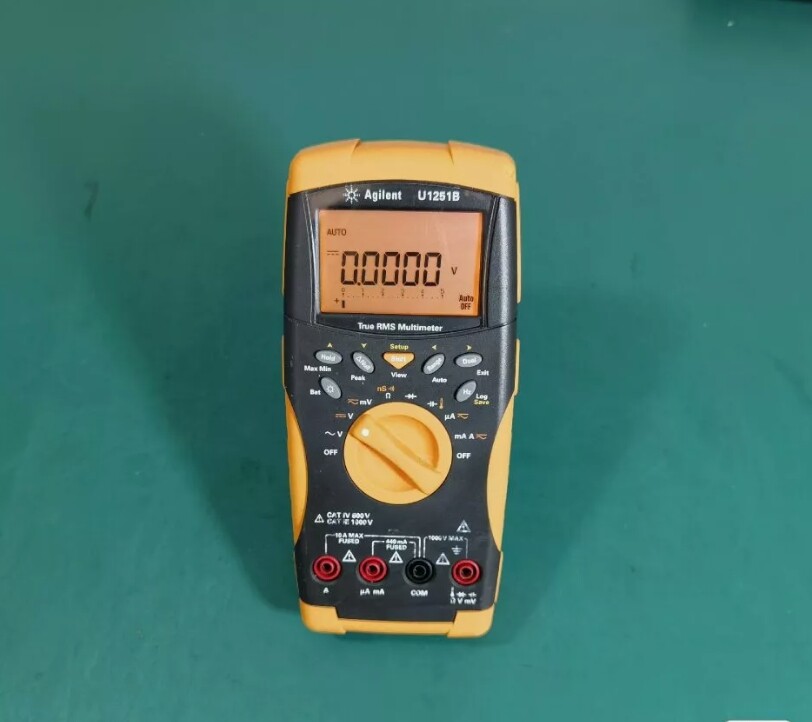 KEYSIGHT/ AGILENT TECHNOLOGIES U1251B DIGITAL MULTIMETER Free Shipping