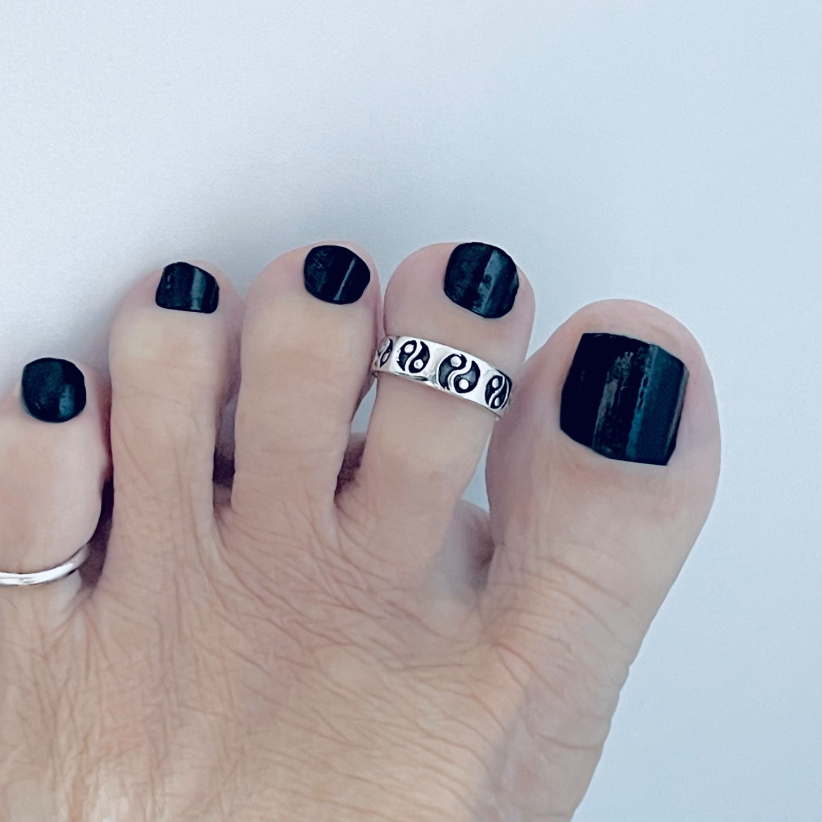 Sterling Silver Yin and Yang Band Toe Ring, Boho Rings, Yoga Ring, Silver Bands