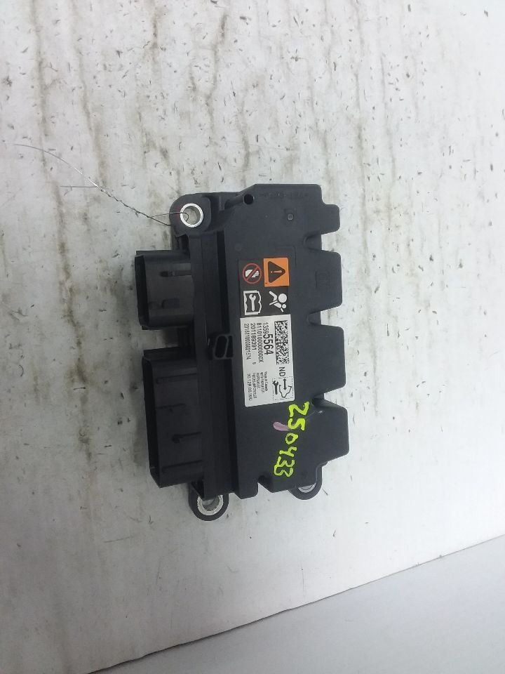 SRS Control Module On Transmission Tunnel Fits 16 CANYON 13595564