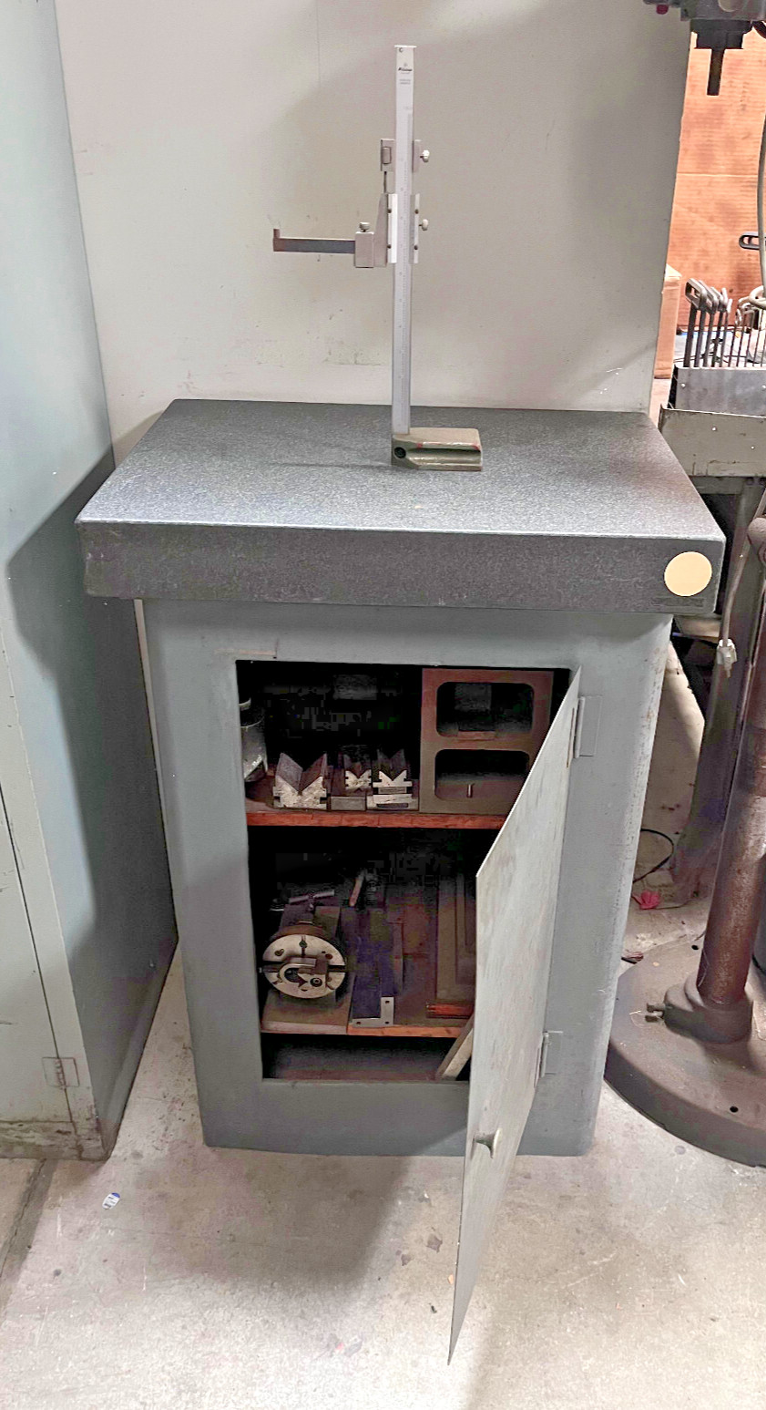 Granite Surface Inspection Plate 24"x18"x3" with Cabinet & accessories!!
