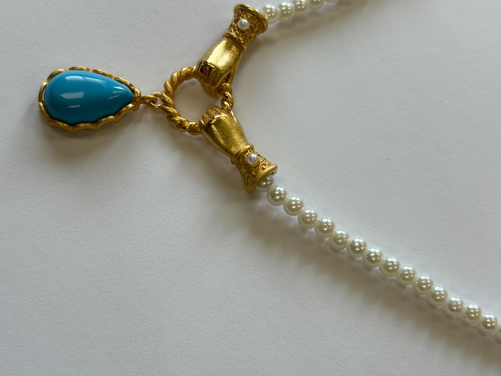 Hand Hold Loop Barbie Style Necklace