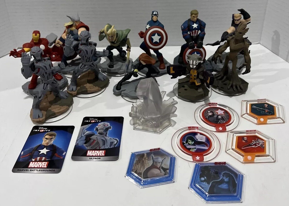 Disney Infinity Lot Star Wars and Marvel.2.0 And 3.0 XBOX
