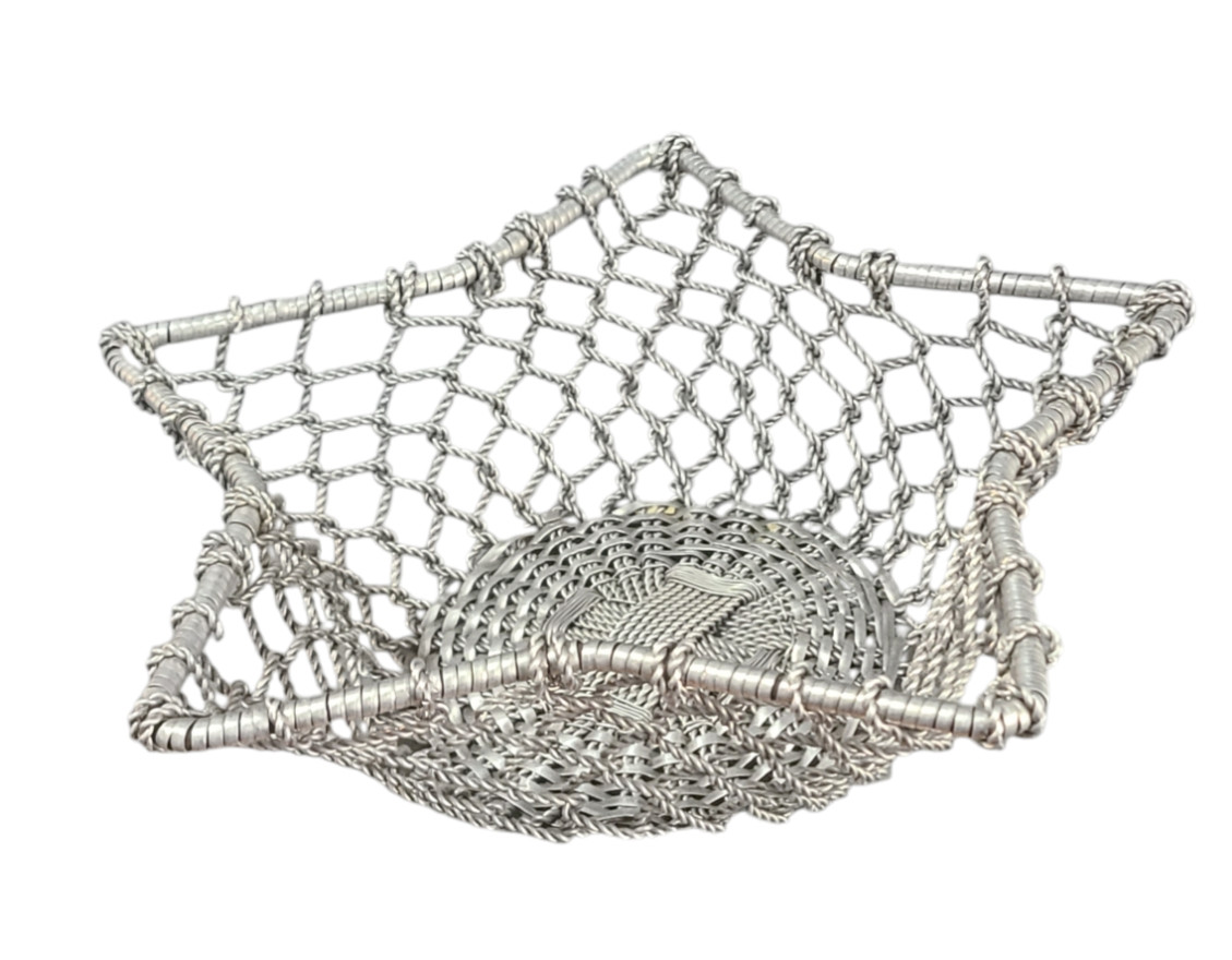 Contemporary Festive Patriotic Aluminum Star Shaped Woven Wire Basket