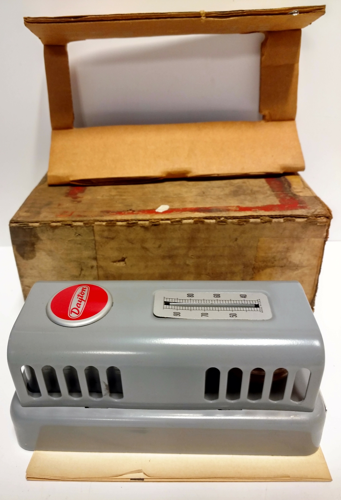 Dayton 2E477 Heavy Duty Line Thermostat