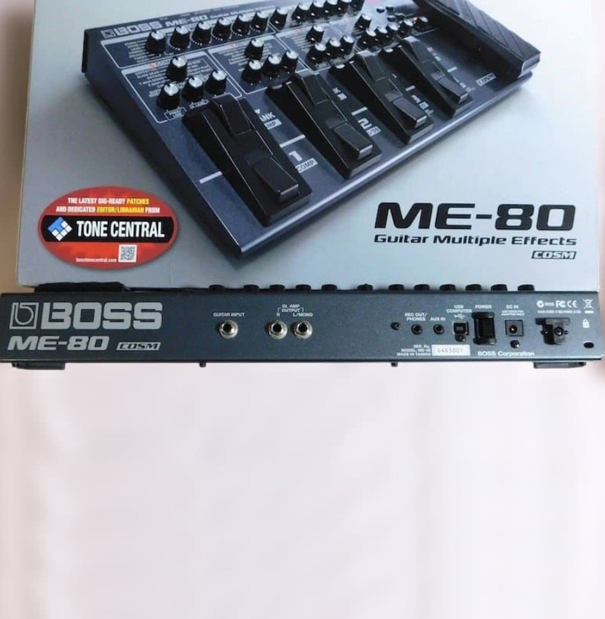 Boss ME-80 Multi Effects Guitar Processor w/ Box AC Adapter Used Excellent