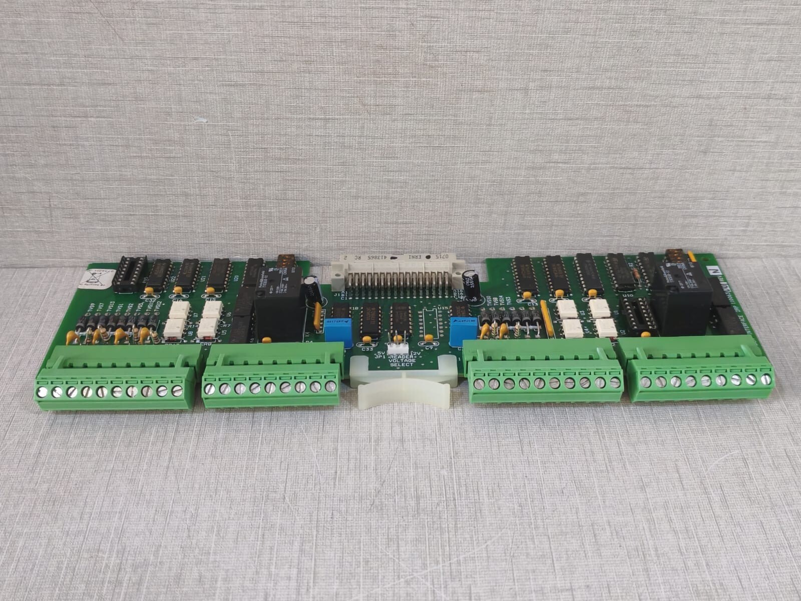 GE 2RP Reader Interface Unsupervised DI Board 110063001 - NEW W/ FILTHY BOX