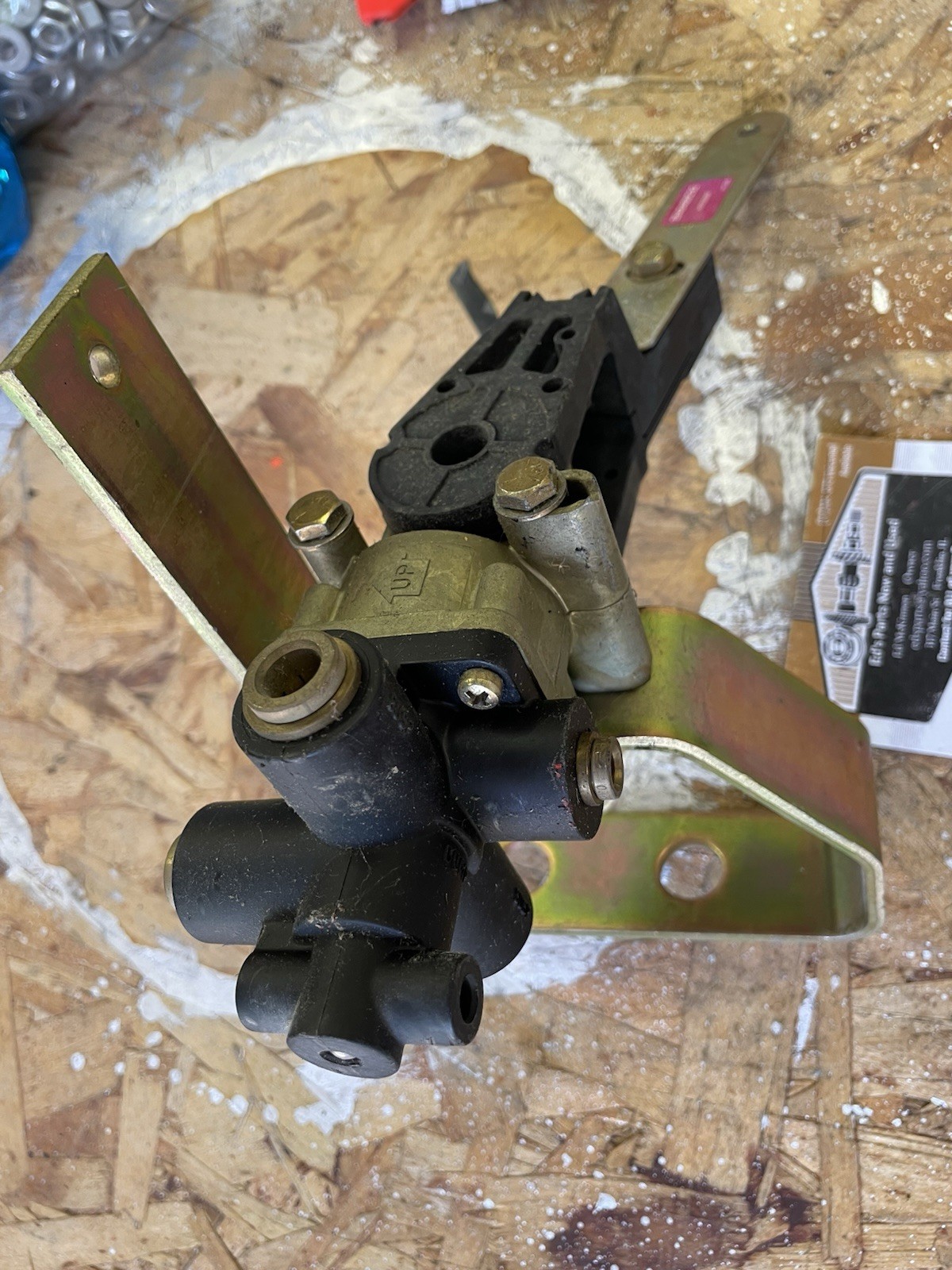 3548400c92 International  HALDEY HEIGHT CONTROL VALVE Had500nf (NTO)