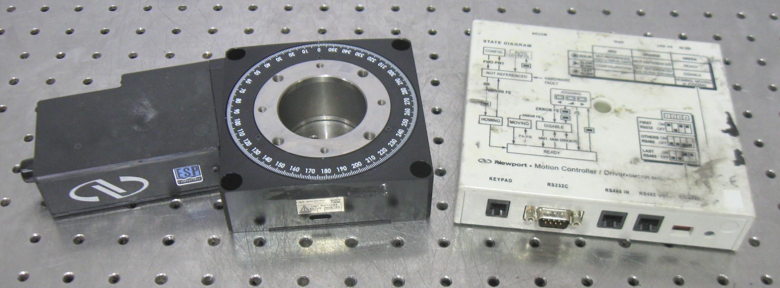 C2035br Newport URS100BCC Motorized Rotary Positioning Stage w/ SMC100CC Driver