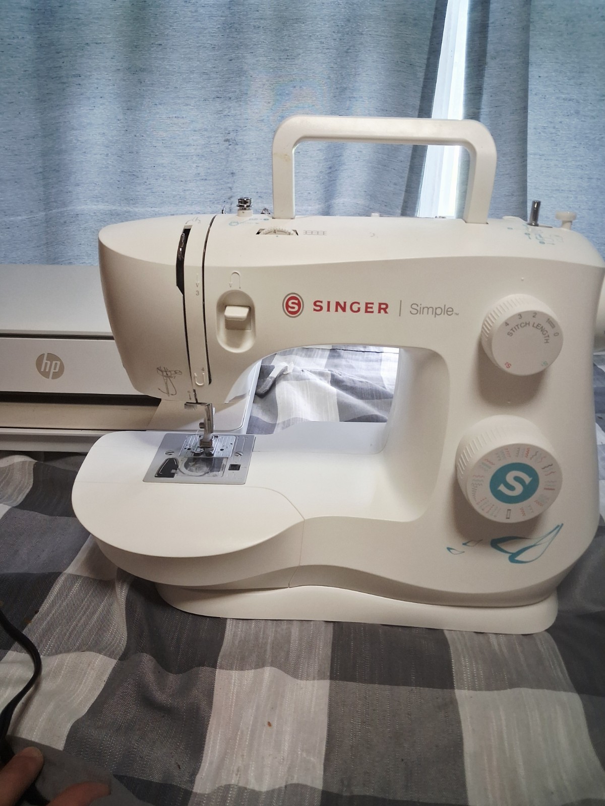 SINGER 3337 Sewing Machine Simple 29 Stitch