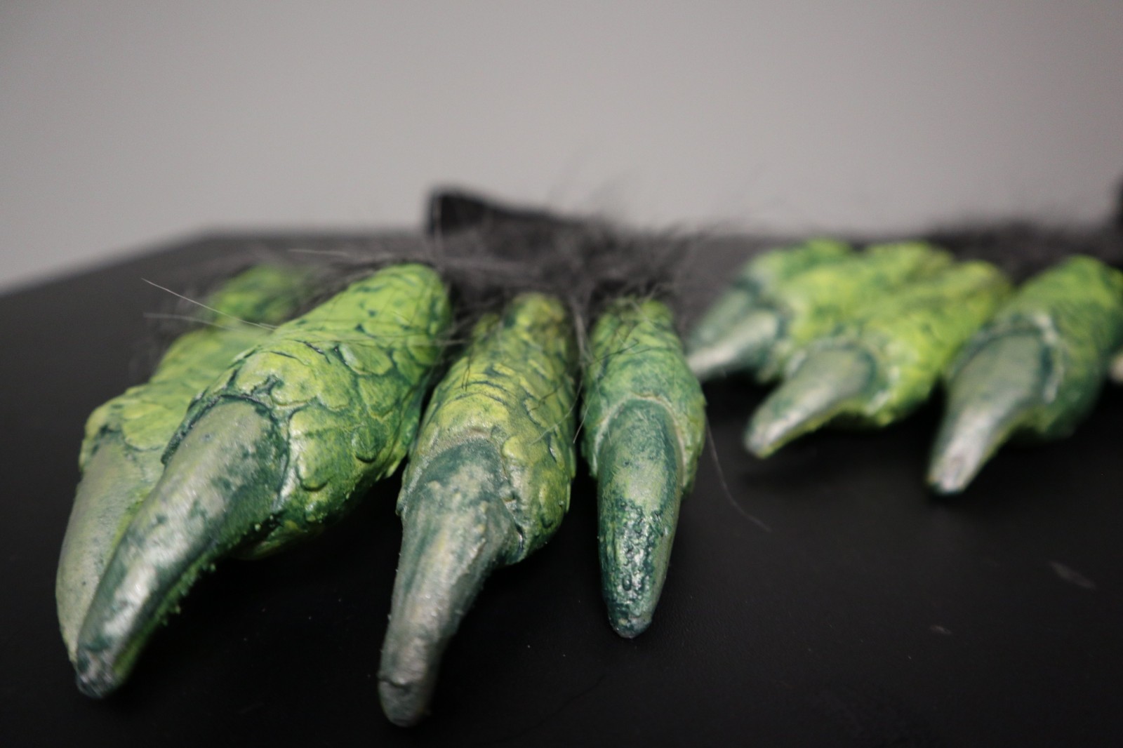 Beastly Monster Hands - Zagone Studios "Green Beast Gloves"