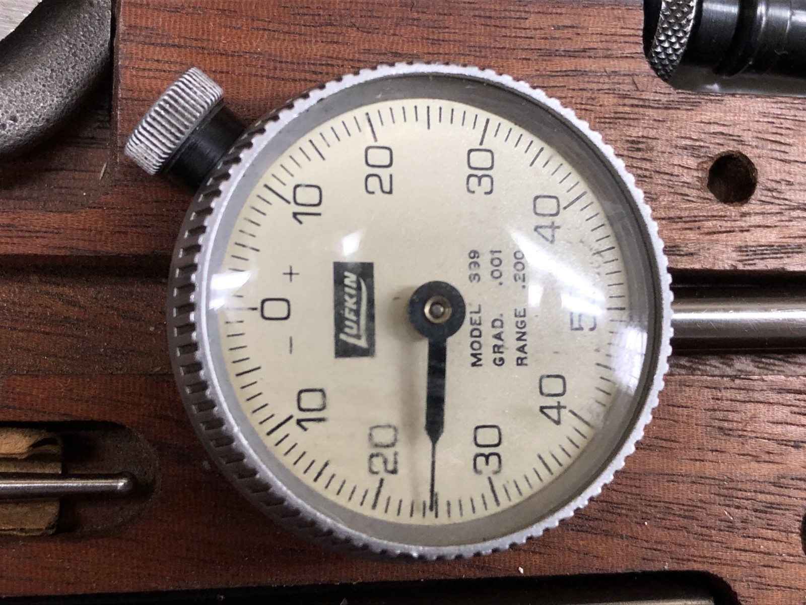 Lufkin Universal Dial Test Indicator - Mint Cond - Mahogany Case - 399A - 299A