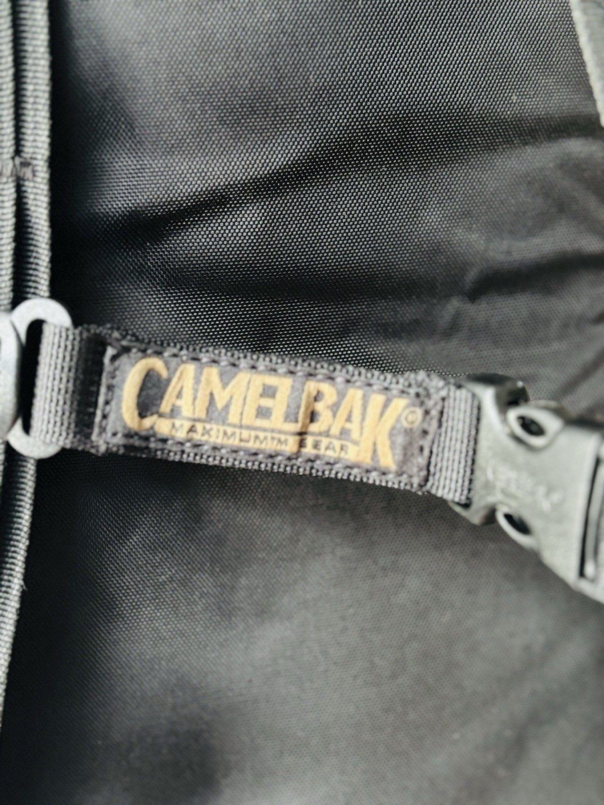Camelbak Hydrobak Hydration Backpack w/ Bladder,Black, 70oz 2 Litres~NWT
