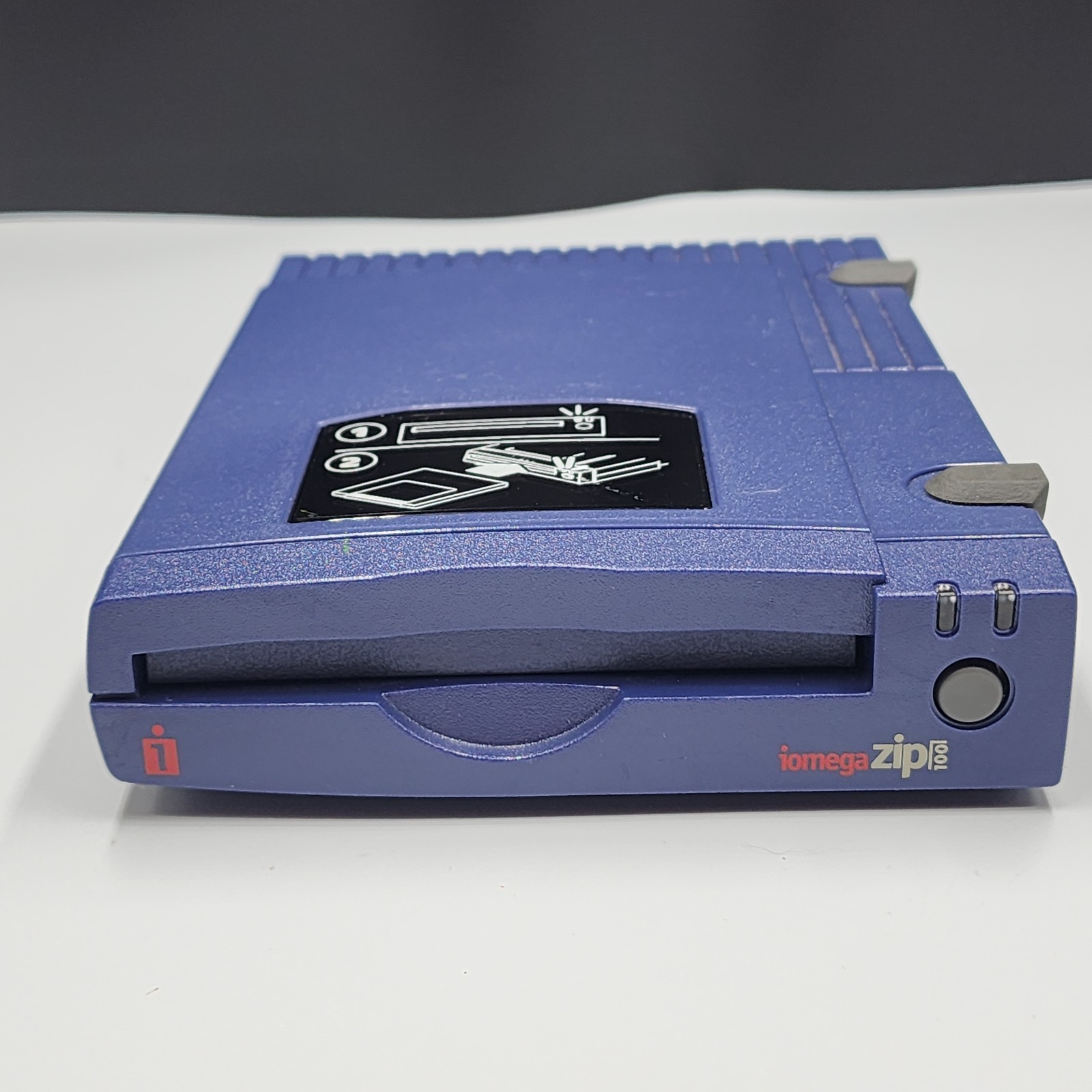 Iomega Z100P2 100MB External Parallel Zip Drive 04122B00 UNIT ONLY Not Tested