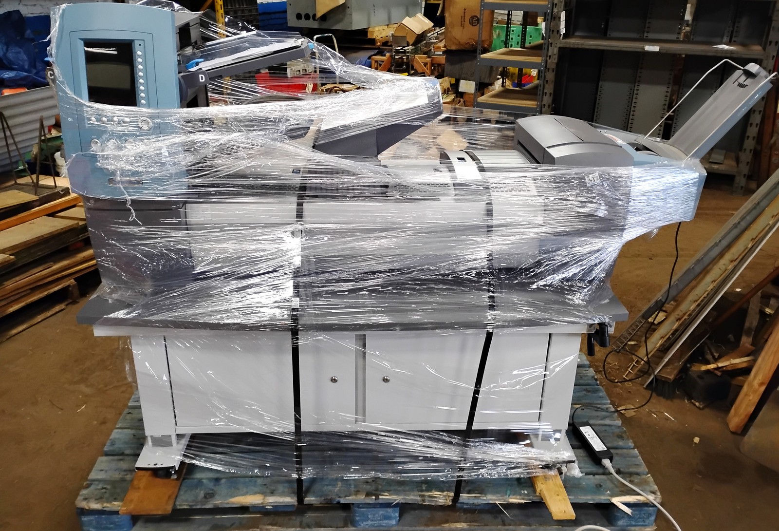 Pitney Bowes DI900 FastPac Document Inserting Machine w/ DIVS Vertical Stacker