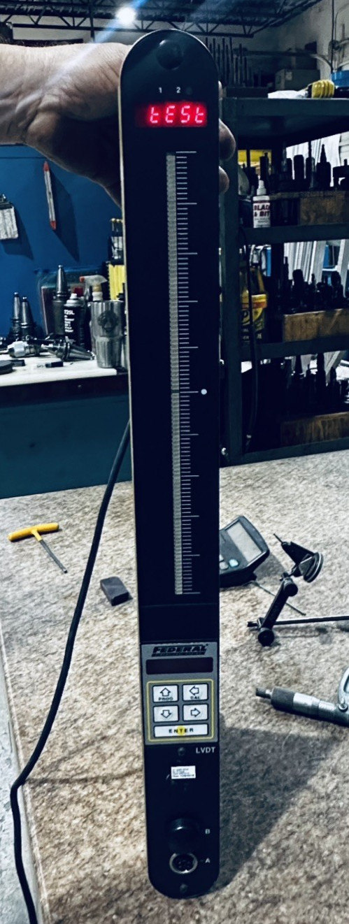 Preowned Federal Dimensional Gaging 7659000011 Microprocessor Air Column Display