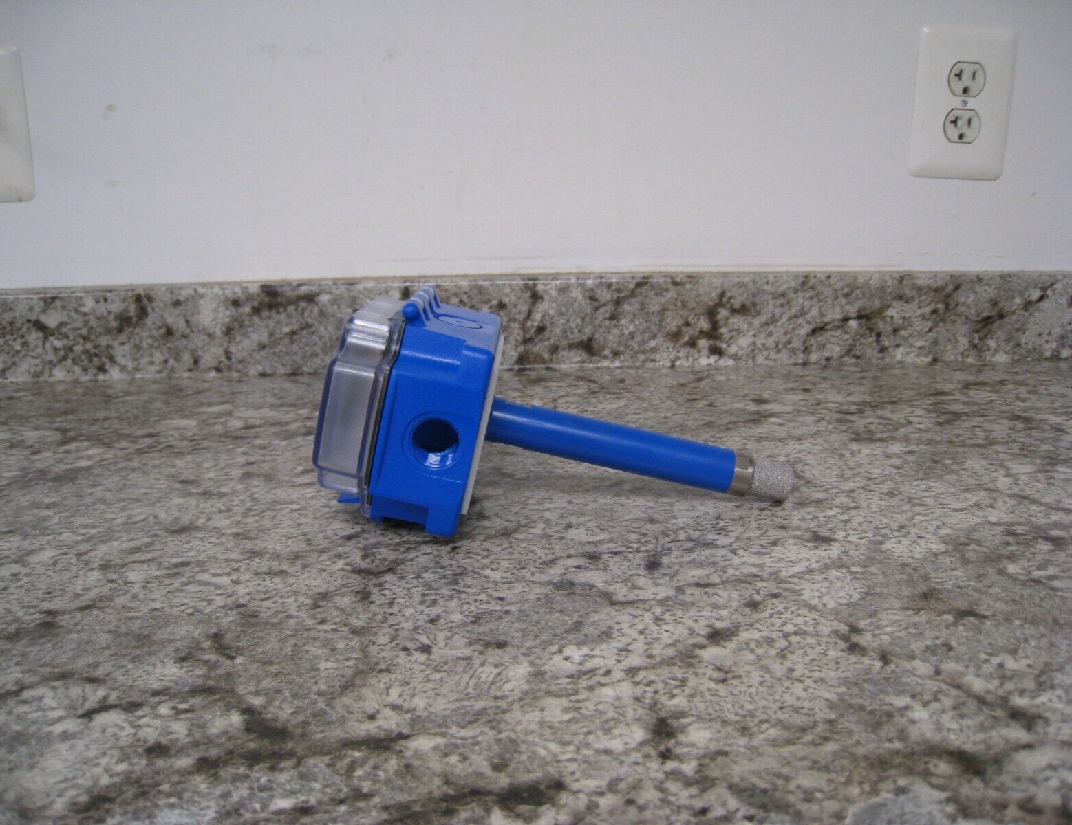 New BAPI BA/H200-D-BB +/- 2% RH Relative Humidity Duct Sensor / Transmitter
