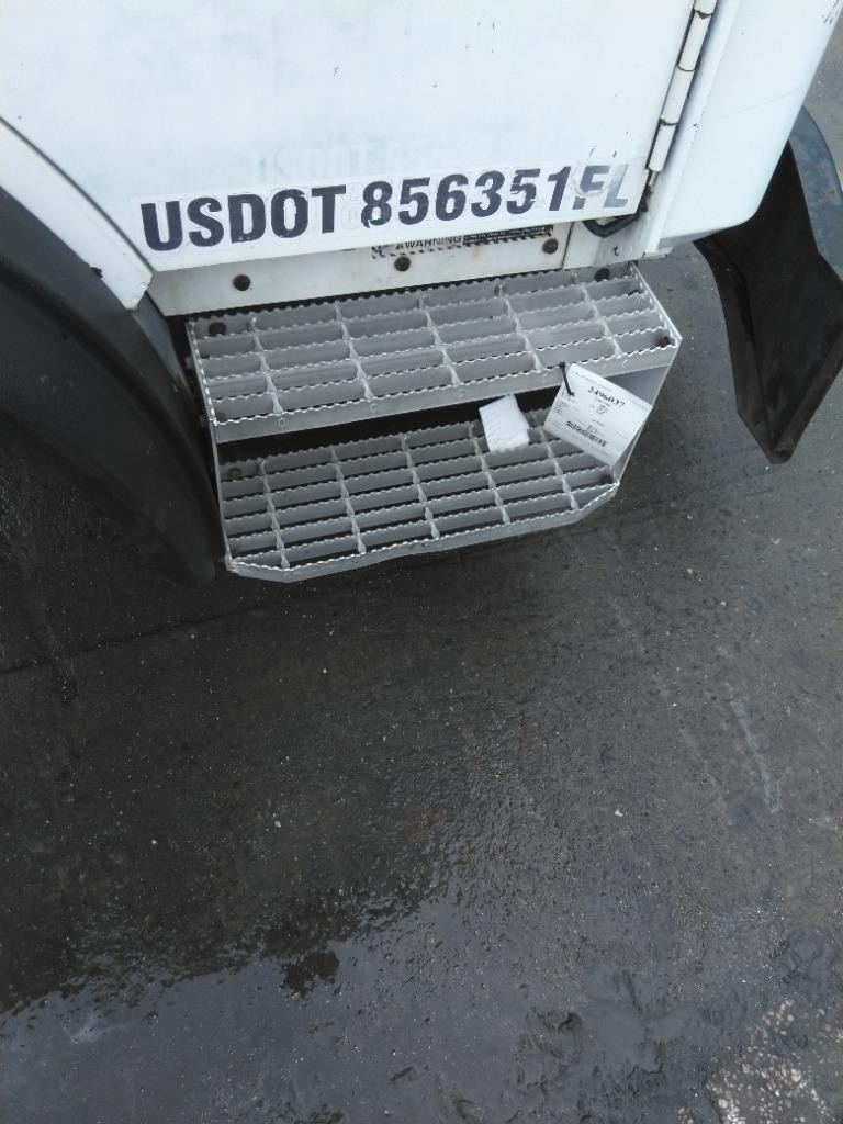 Replaces MACK MR690 CAB STEP ,  FL